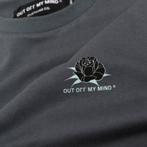 SKATEHOLIC TEE CHARCOAL